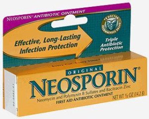 Glaxo Consumer Products  00501373005 First Aid Antibiotic Neosporin Ointment 0.5 oz. Tube