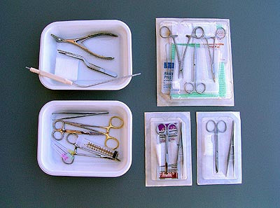 E.M. Adams Company  14-70821 Suture Removal Kit